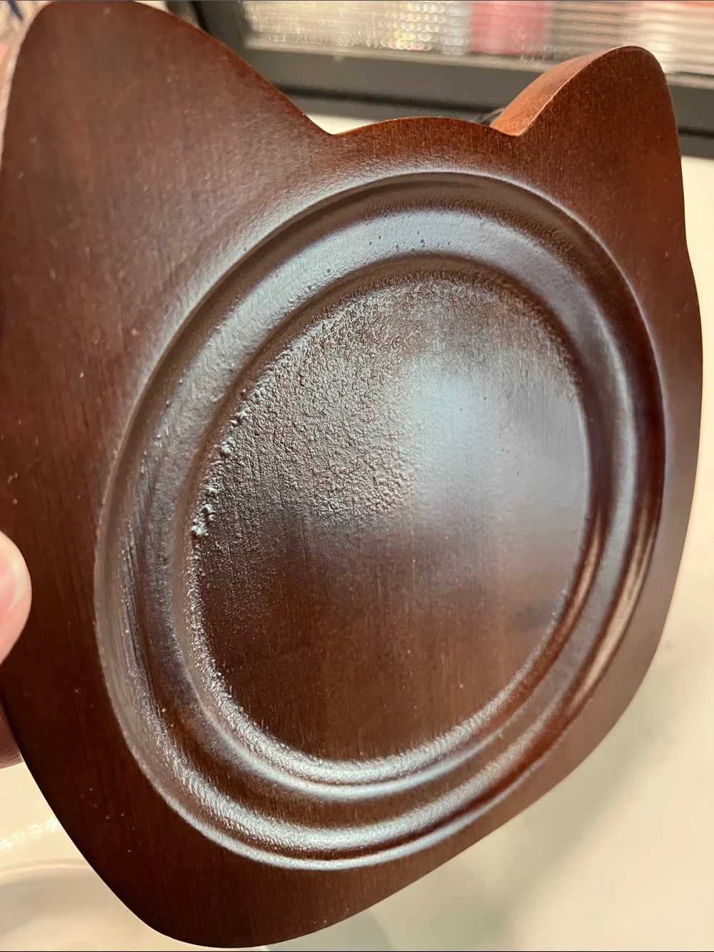 Slow-Feed Cat Bowl with Brown Cat-Shaped Wooden Stand - White Bowl